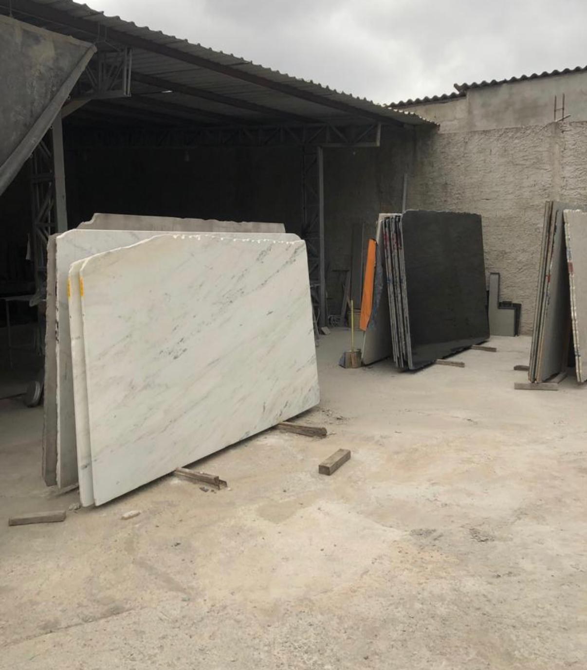 Aplicação e acabamento em pedra em projeto da GVI